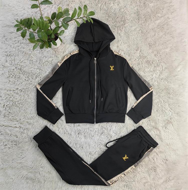 Louis Vuitton Tracksuit Wmns ID:20261003-144